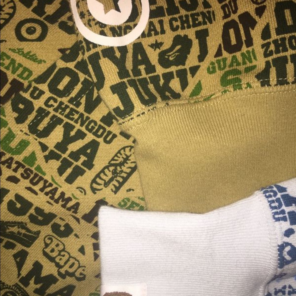 100% Authentic Bape hoodie XL - Picture 2 of 3